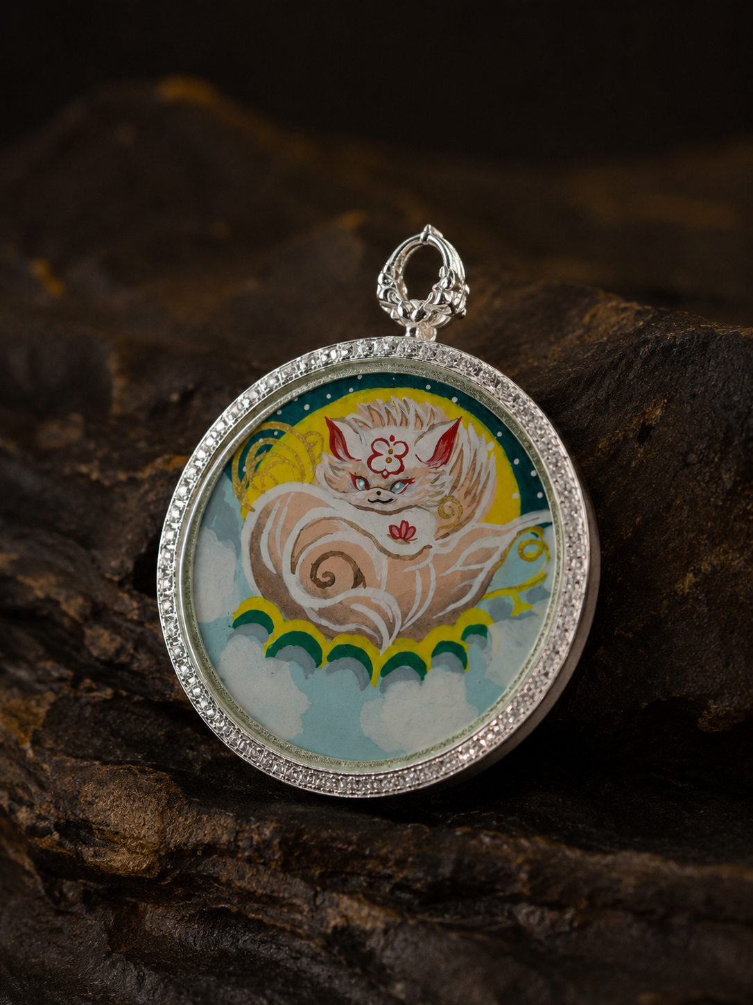 White Fox Spirit Auspicious Thangka Charm｜白狐仙子祥瑞唐卡