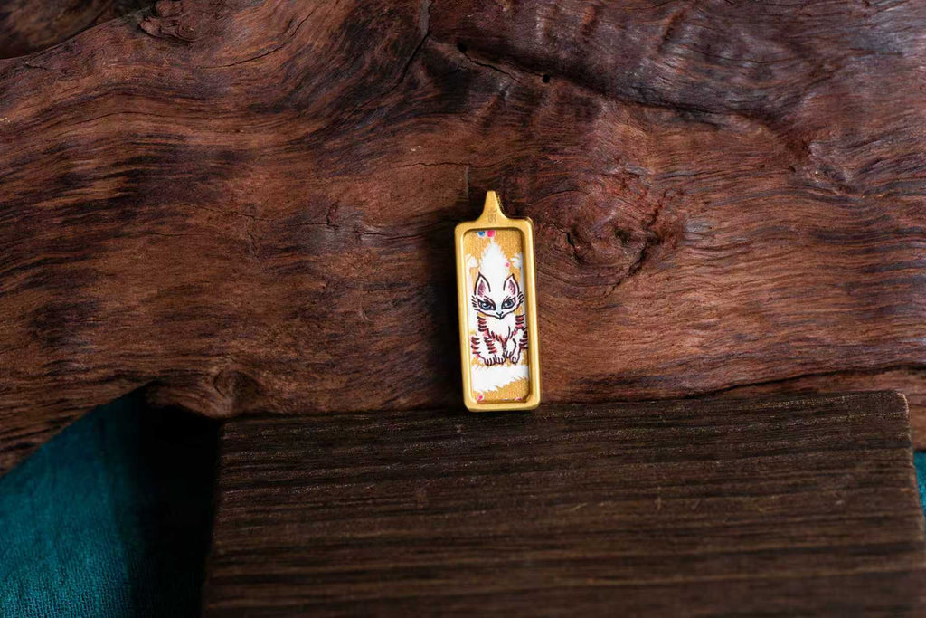 小狐仙金色祥瑞唐卡边框细节图