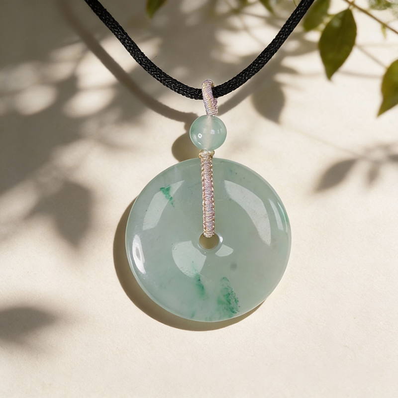 Quartzite Jade Icy Floral Peace Buckle Pendant