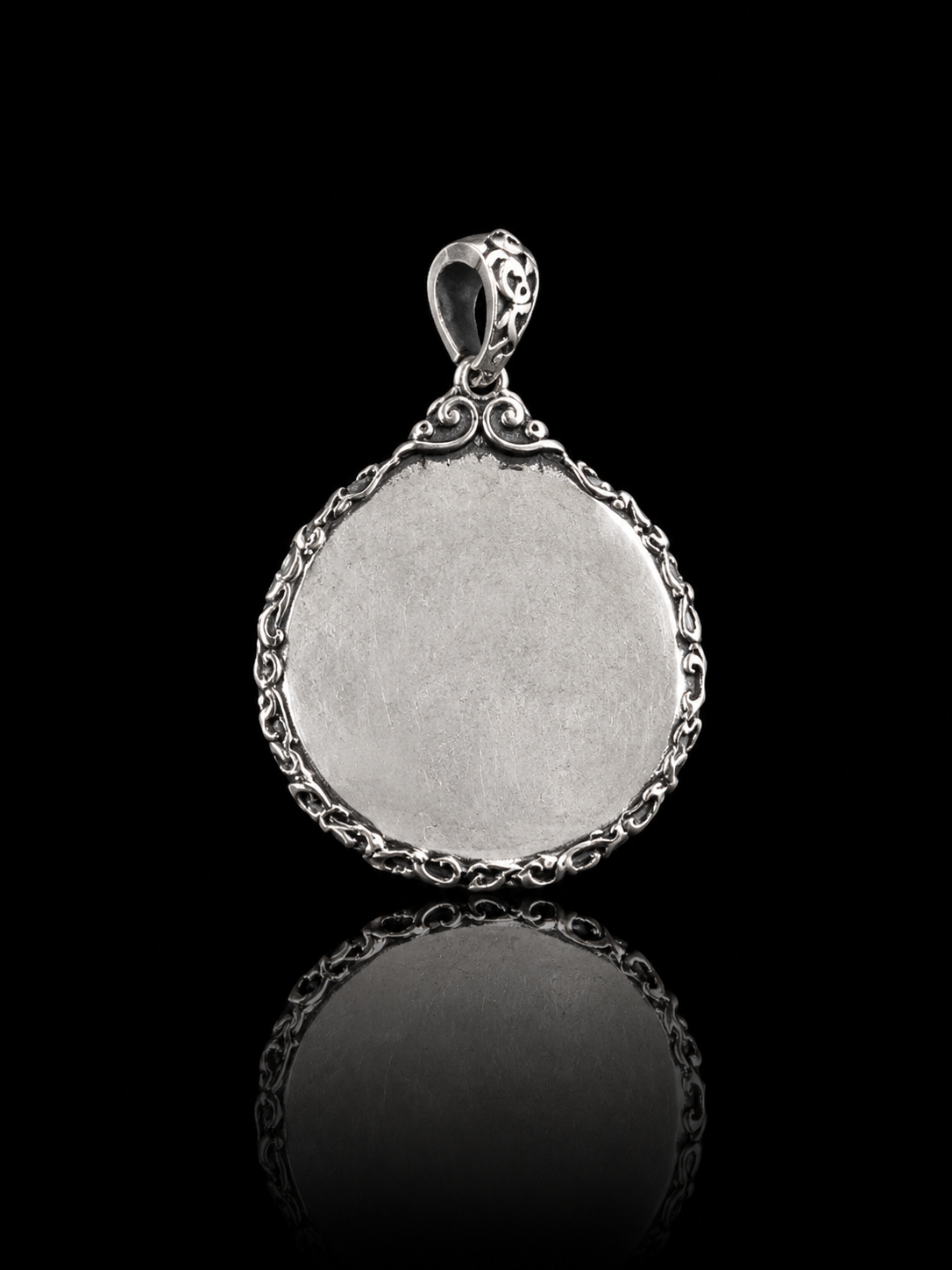 Taoist Tai Chi Bagua Red Silver Pendant · Yin and Yang Protection for Safety