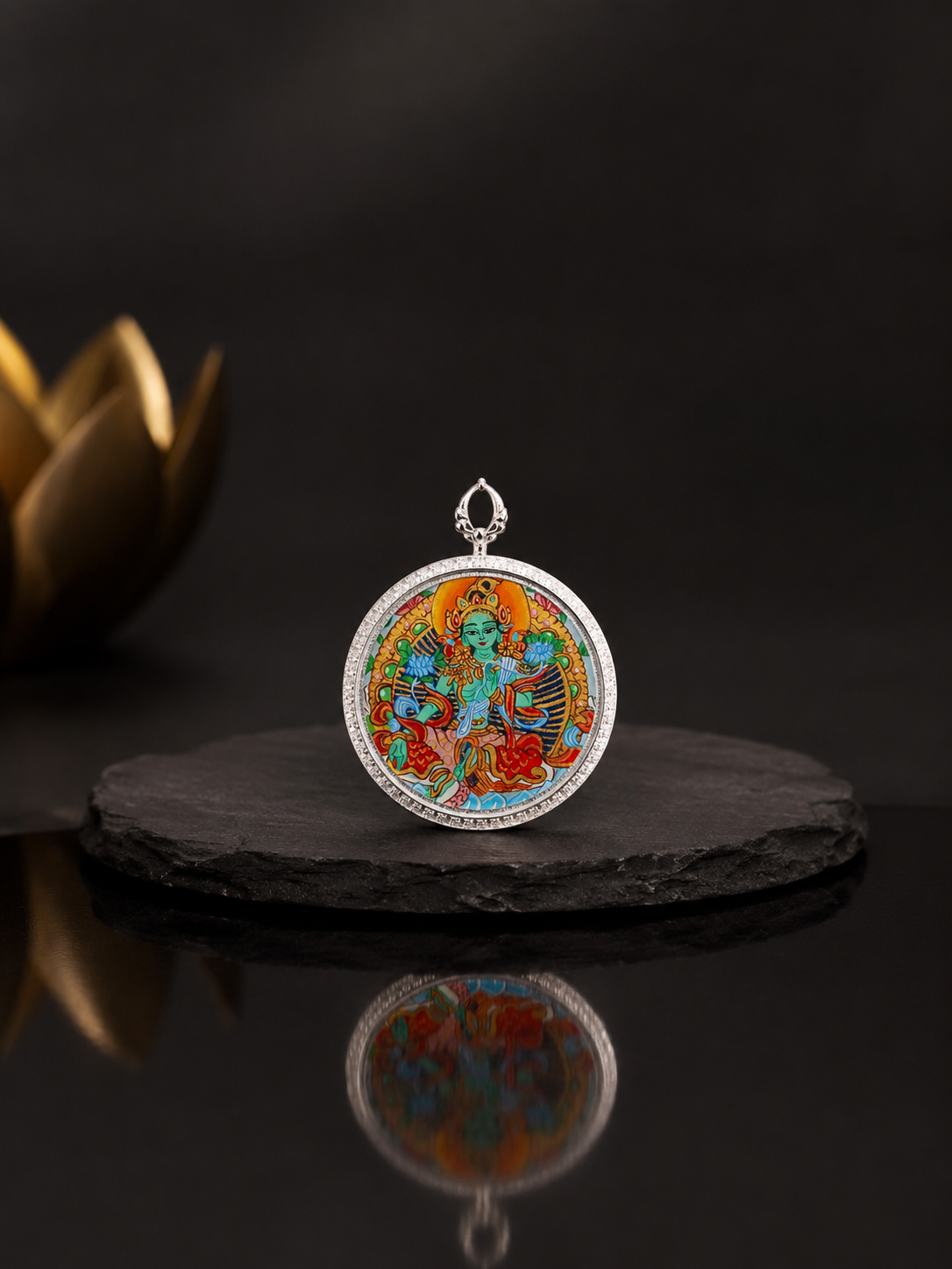 Manjushri & Green Tara Round Thangka, Rabbit Zodiac｜文殊菩萨绿度母圆形唐卡