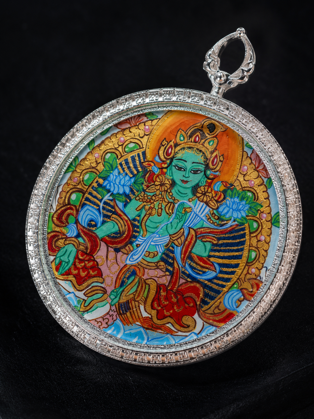 Manjushri & Green Tara Round Thangka, Rabbit Zodiac｜文殊菩萨绿度母圆形唐卡
