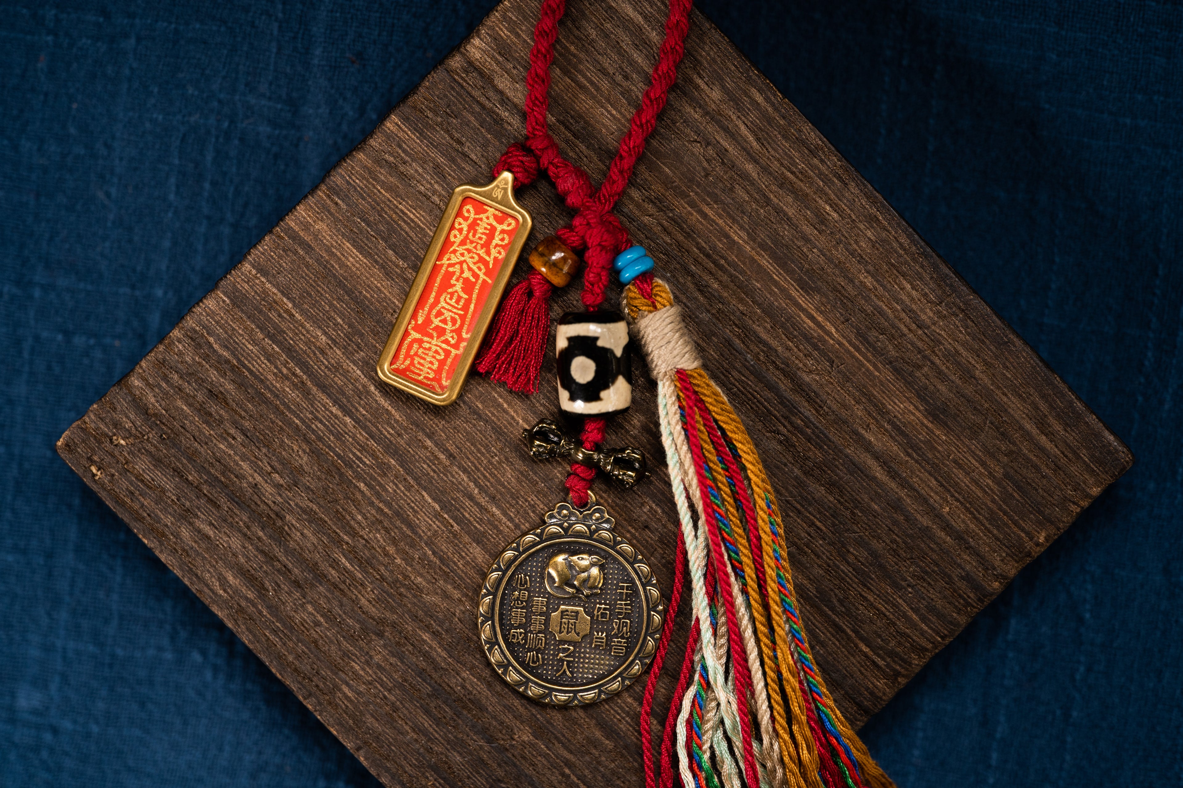 属鼠太岁平安符随身唐卡