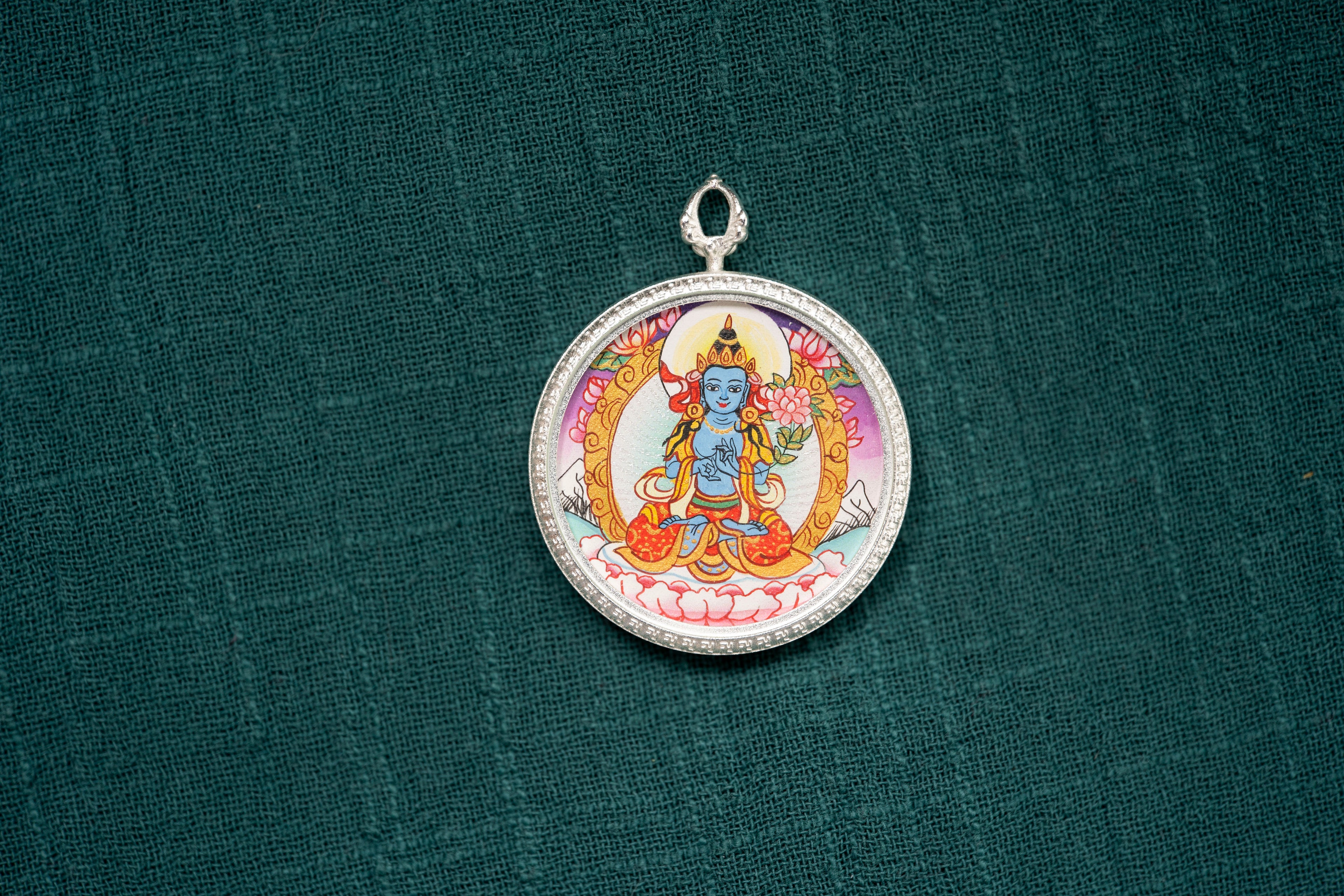 八大守护·马系列 | 大势至绿度母圆形随身唐卡 纯手工矿物颜料 藏传本命护佑