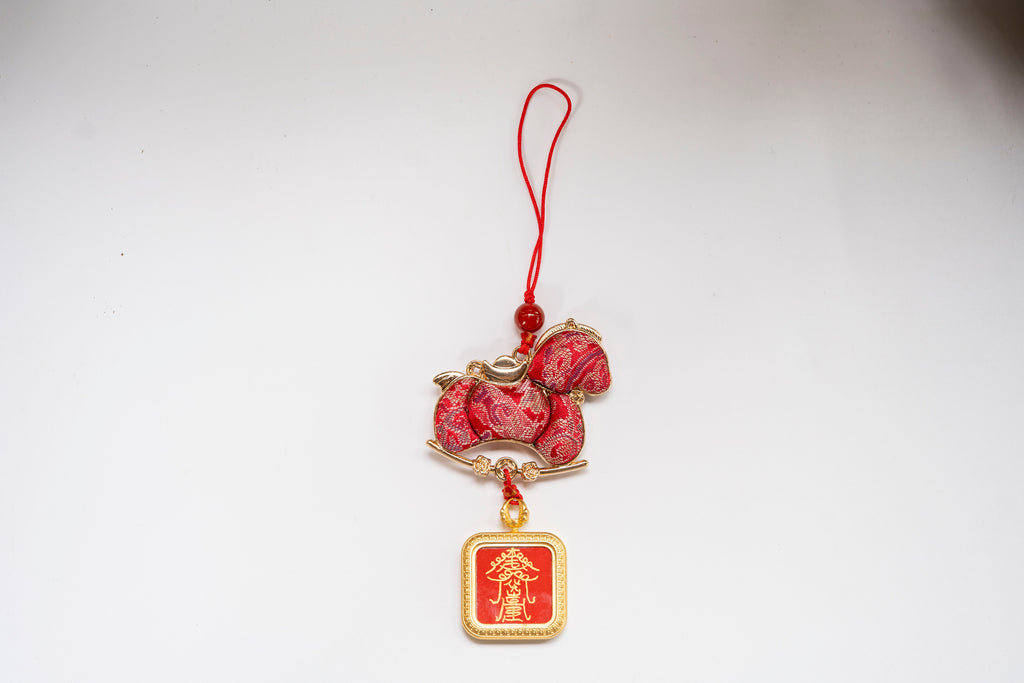 VilamaTang 马上平安藏式红马车挂展示