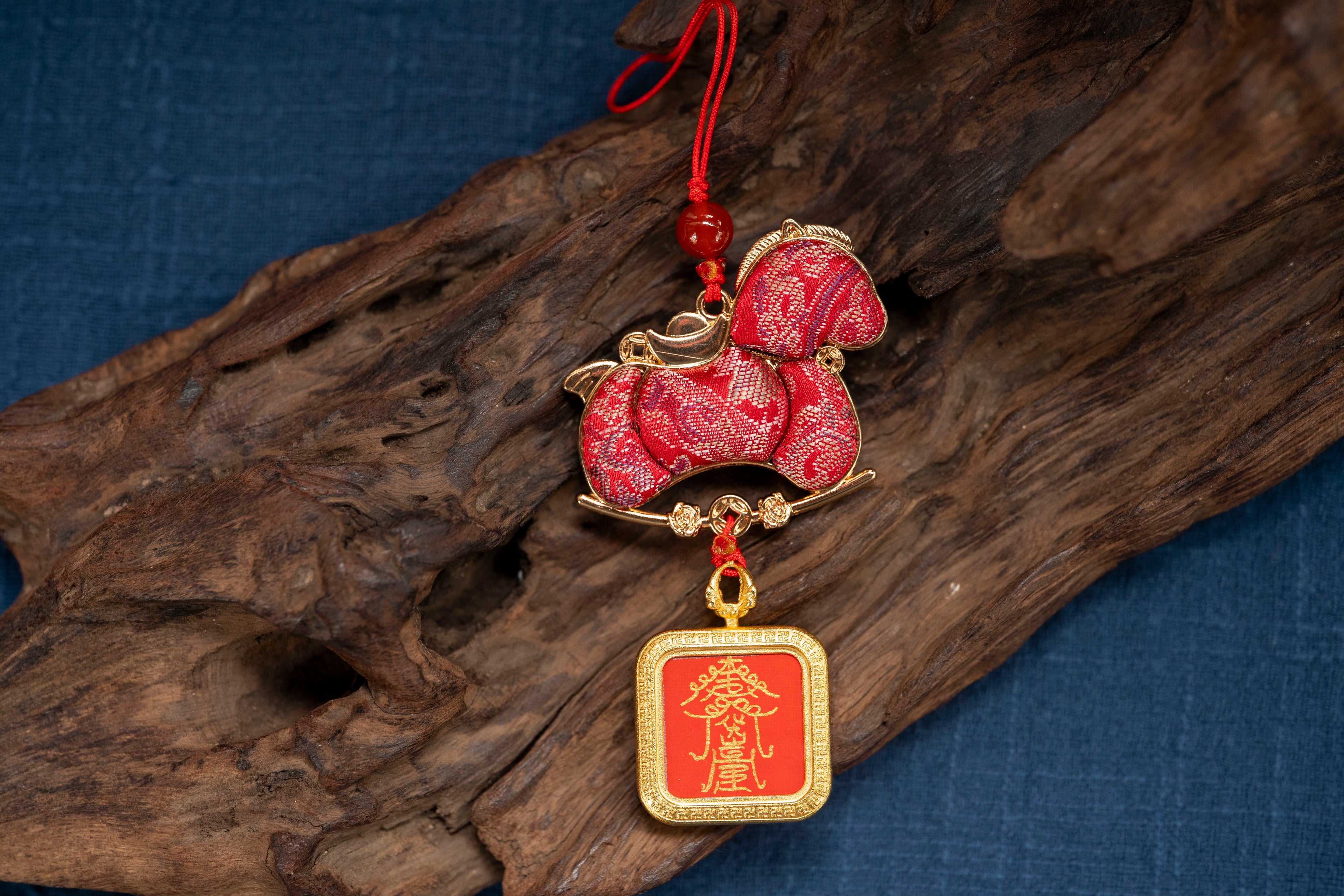 马年限定 | 马上平安·藏式红马平安符（车挂/包挂）