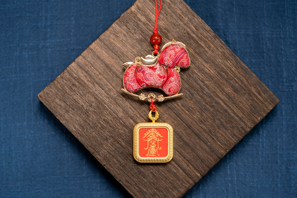 藏式红马平安符车挂包挂正面图 Red horse charm