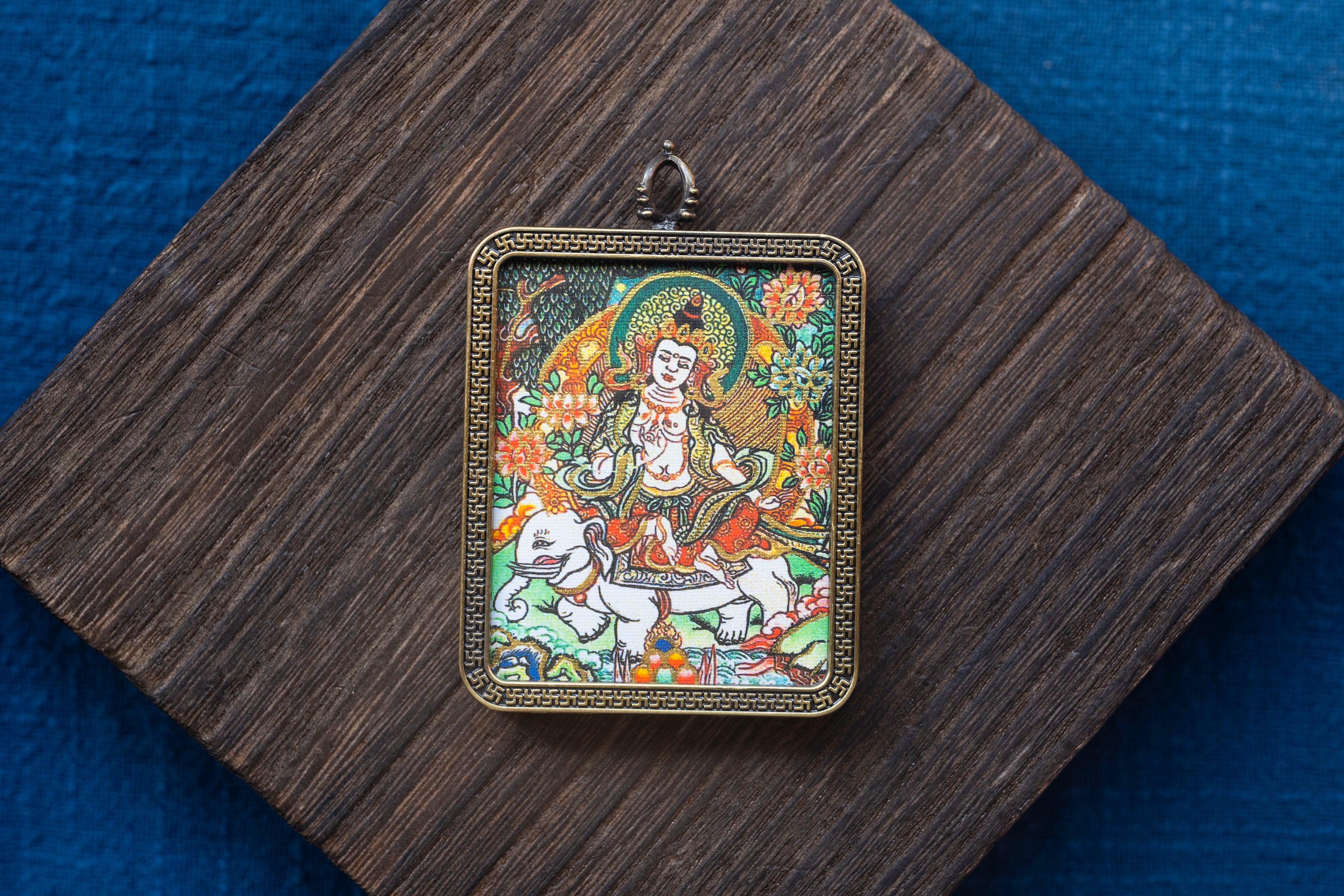 Eight Great Guardians · Dragon & Snake Series | Samantabhadra Bodhisattva Gold & Black Portable Thangka, Purely Handmade with Mineral Pigments, Tibetan Personal Guardian