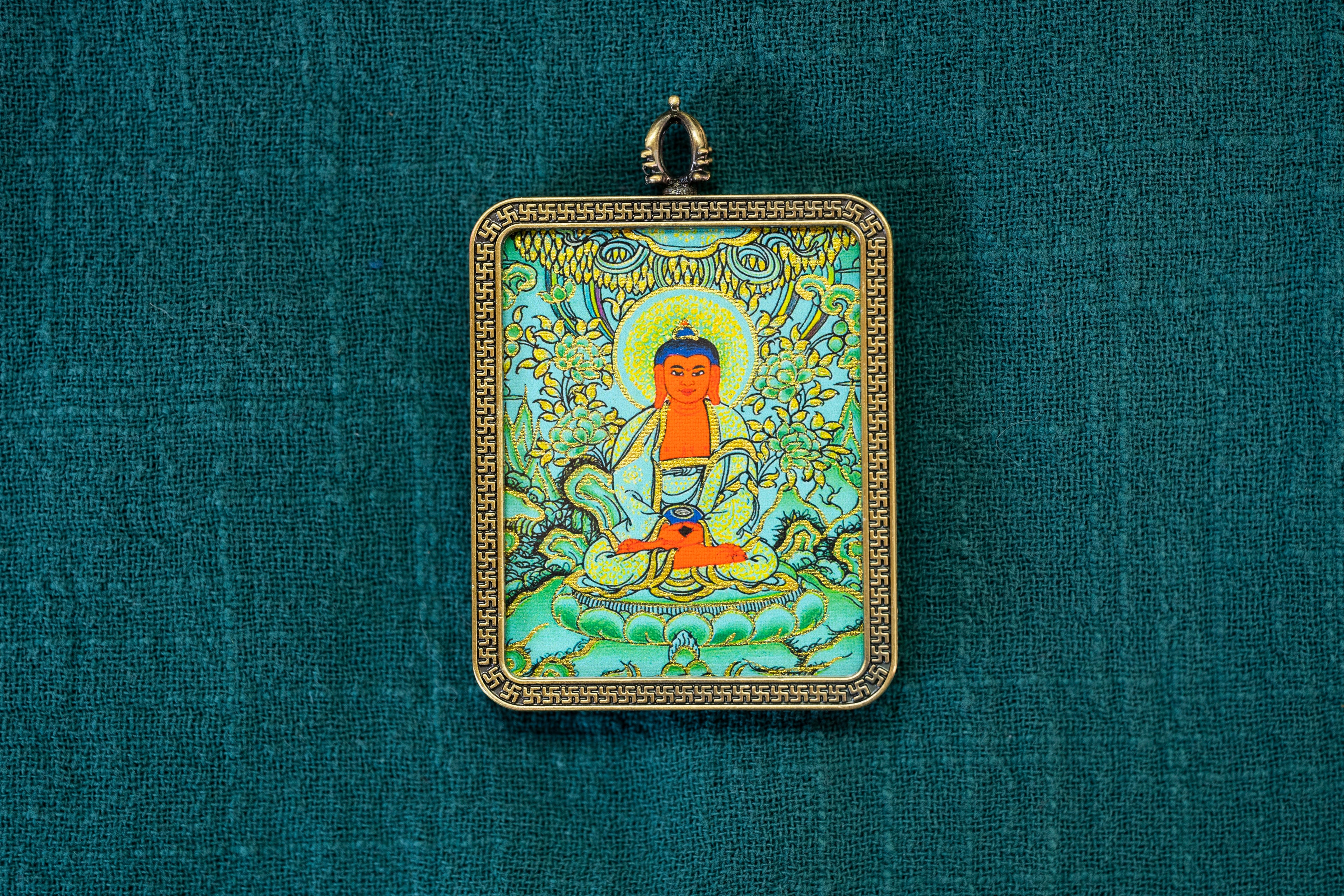 八大守护·猪狗系列 | 阿弥陀佛随身挂件（4:5） - 浅绿底彩绘版