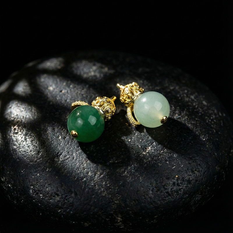 Natural Quartzite Jade · African Jade Alloy Gourd Pendant