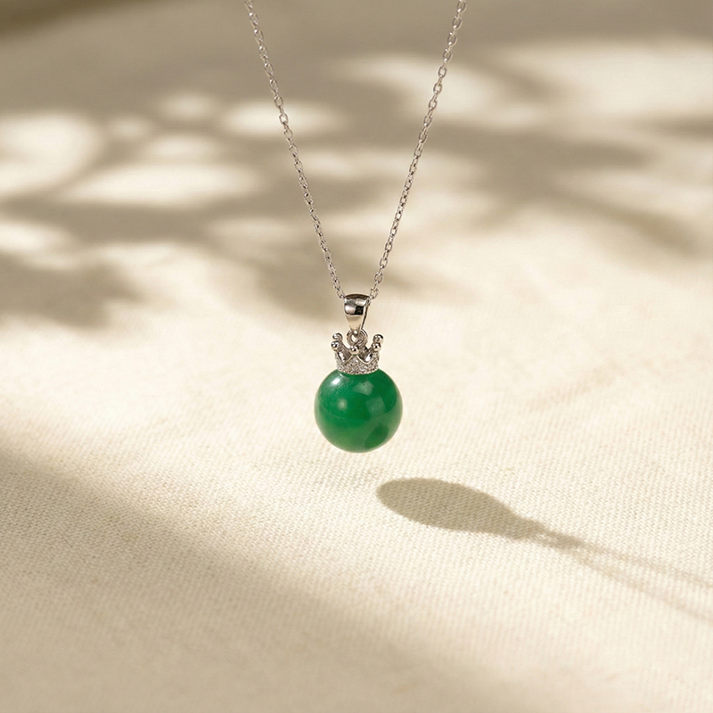 Natural Quartzite Jade · African Jade Alloy Pendant