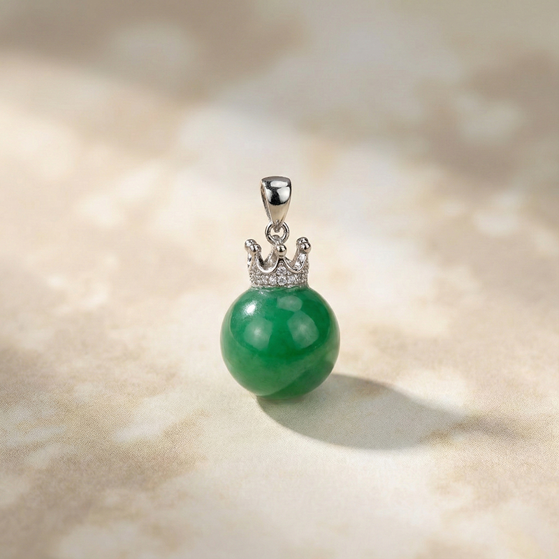 Natural Quartzite Jade · African Jade Alloy Pendant