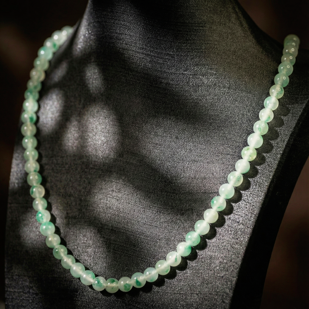 天然石英质玉 · 非洲翠飘花手串